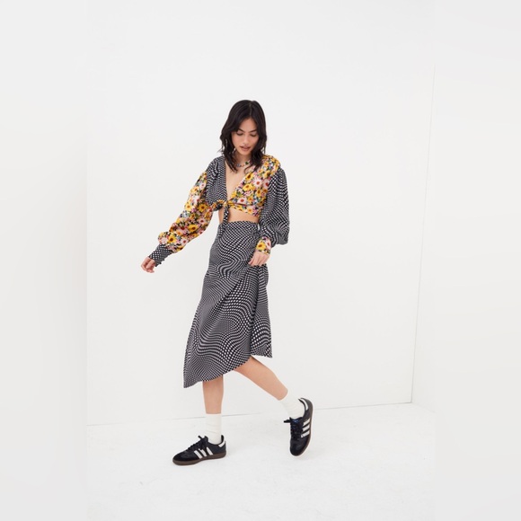 NWT! For Love and Lemons Anya Crop Top - Picture 6 of 7